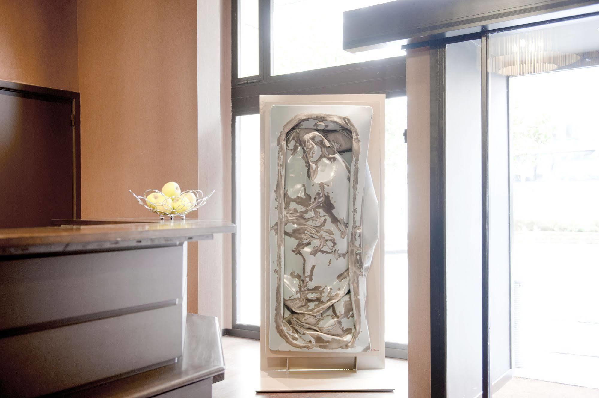 New Hotel Charlemagne Βρυξέλλες Εξωτερικό φωτογραφία